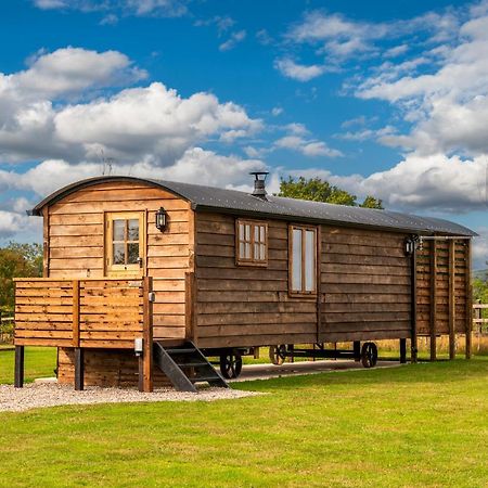 Ashwood Shepherd Hut -Ockeridge Rural Retreats Apartman Worcester Kültér fotó