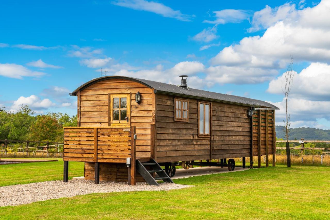 Ashwood Shepherd Hut -Ockeridge Rural Retreats Apartman Worcester Kültér fotó